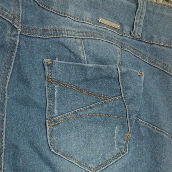 Stylish Blue Ankle-Length Women's Jeans - Picture 14 of 14